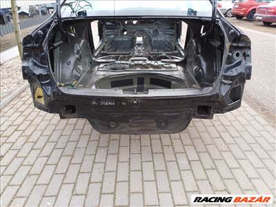 Audi A4 4 ajtós (8K B8) hátfal