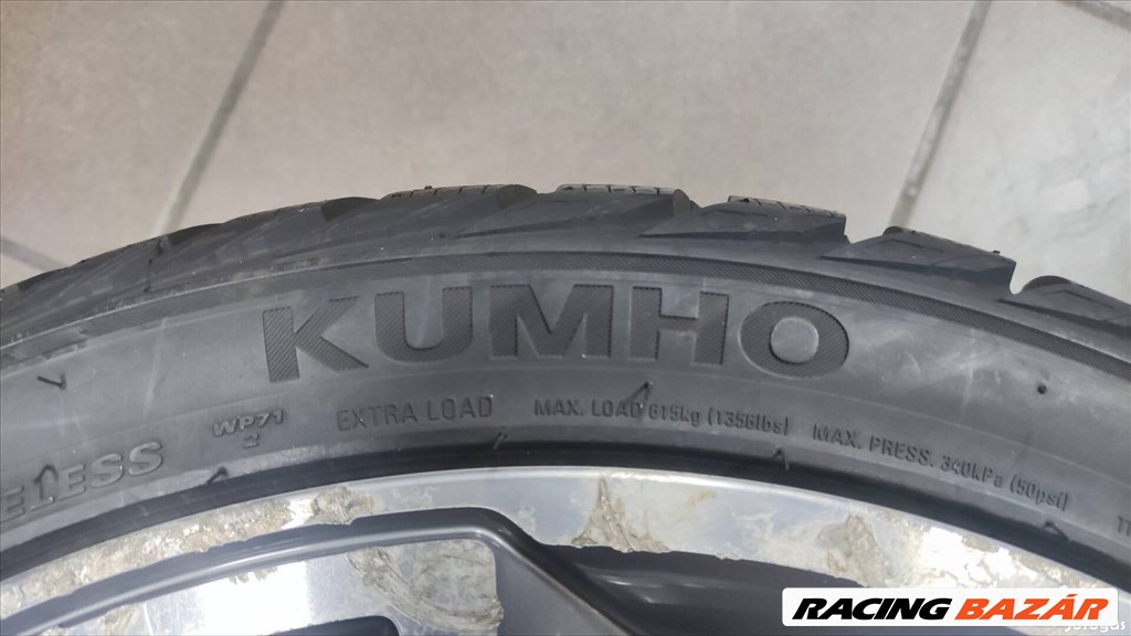  235/3519" használt Kumho téli gumi gumi 3. kép