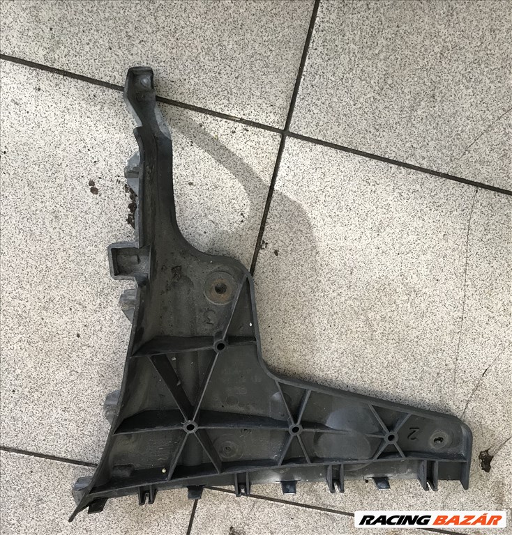 Audi A4 (B6/B7) Avant _ jobb hátsó lökhárító tartó 8e9807454a 1. kép