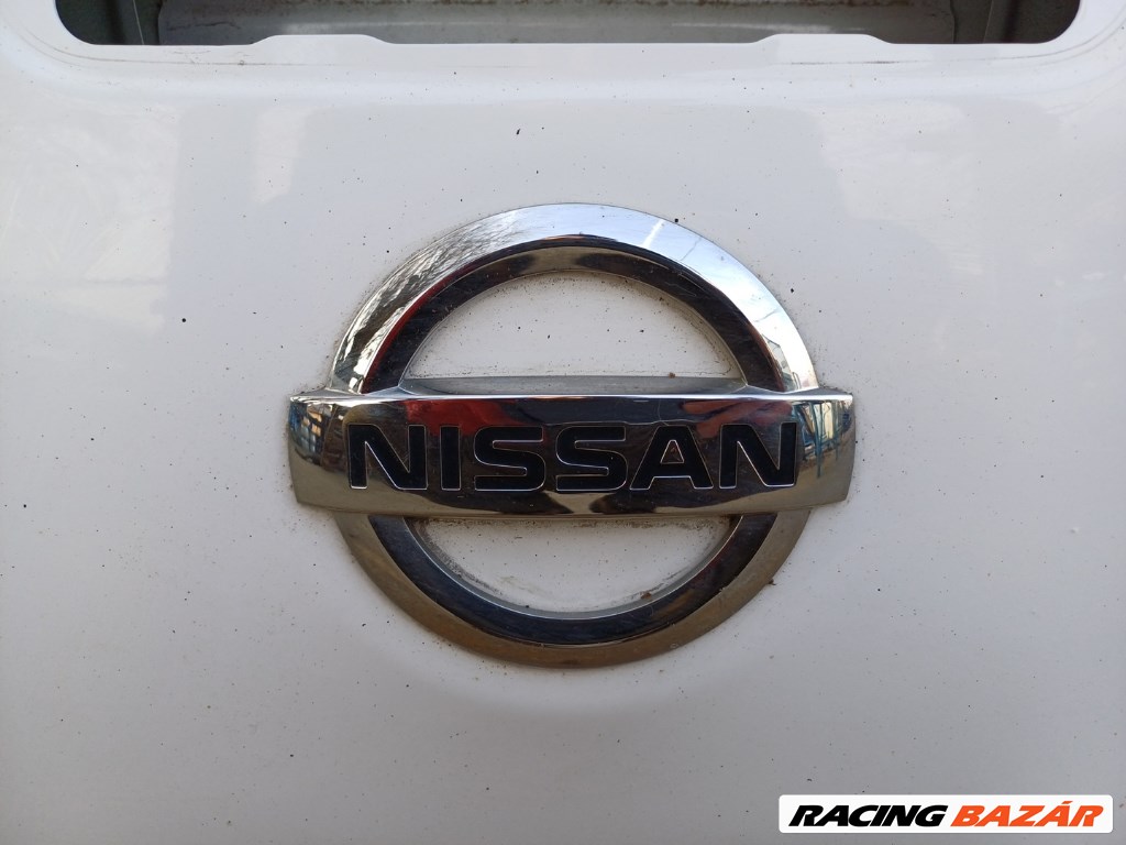 Nissan Navara (D23) csomagtérajtó 2. kép