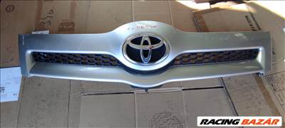 Toyota Corolla Verso (AR10) hűtő díszrács 