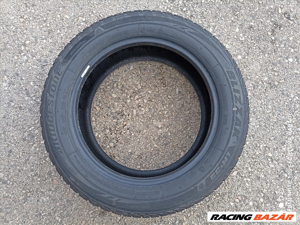 225/55 R17" Bridgestone Blizzak használt téli gumik 3. kép