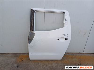 Nissan Navara (D23) bal hátsó ajtó