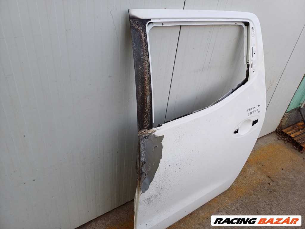 Nissan Navara (D23) bal hátsó ajtó 2. kép