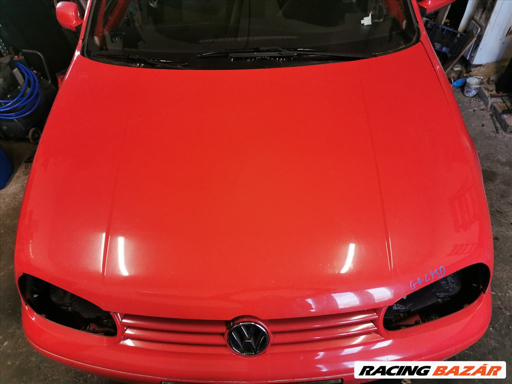 Volkswagen Bora, Volkswagen Golf IV motorháztető  1. kép