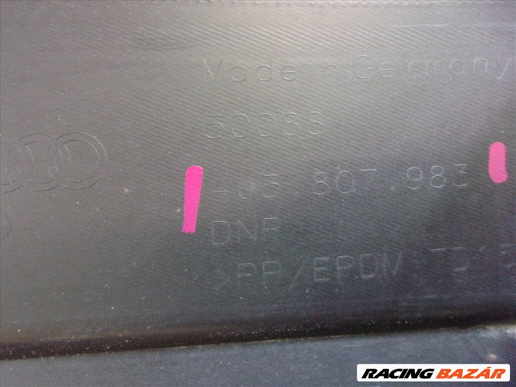 AUDI E-TRON GT 4J3 hátsó lökhárító szegély 2021-  4J3807983 7. kép