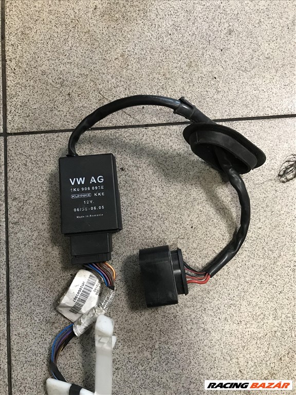 VW csoport 2,0 TFSI - AC pumpa vezérlő 1k0906093e 1. kép