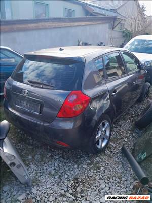 Eladó Kia Cee'd 1.6 CRDi 115 (1582 cm³, 115 PS)