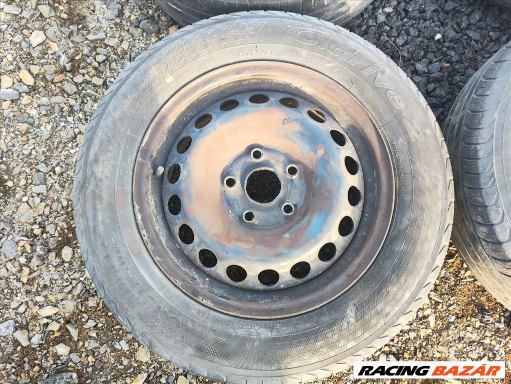 Skoda Octavia II 5x112 lyukosztású 15" használt lemezfelni, rajta 195/65 kopott Yokohama nyári gumi 3. kép