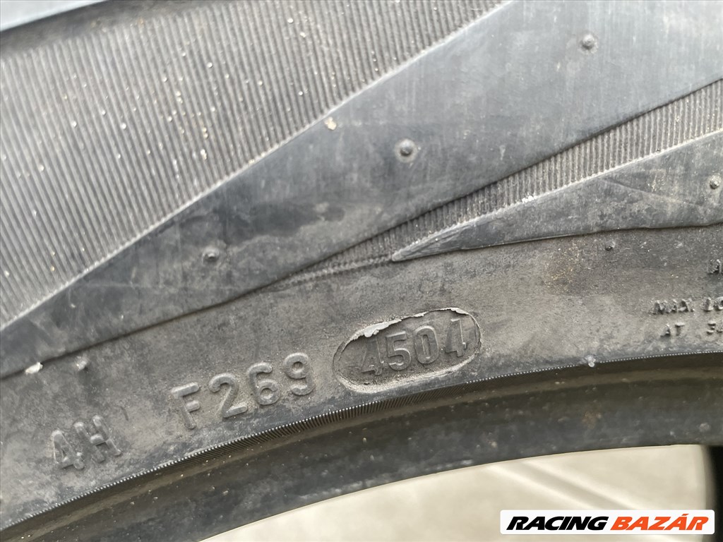 255/55 R18 Pirelli téli gumi szett 4. kép