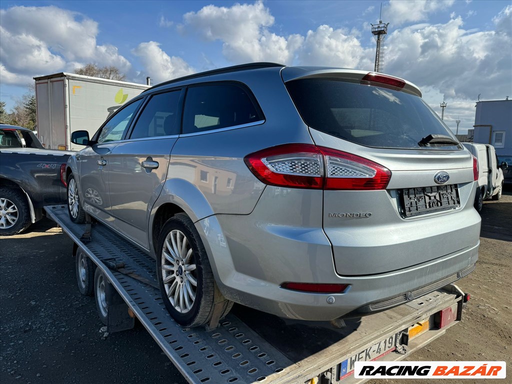 Ford Mondeo Mk4 Bal hátsó ajtó üresen 1. kép