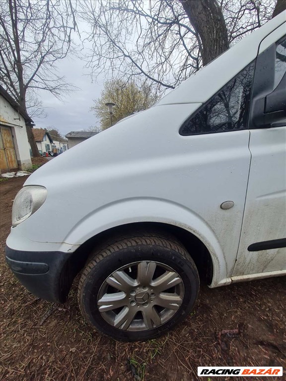 Mercedes Vito 639 bal első sárvédő  1. kép