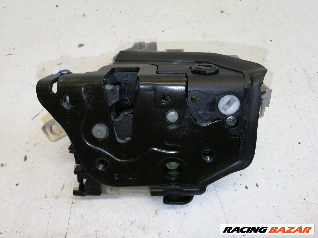 Audi A4 (8K B8) jobb hátsó ajtózár 8K0839016C 3. kép