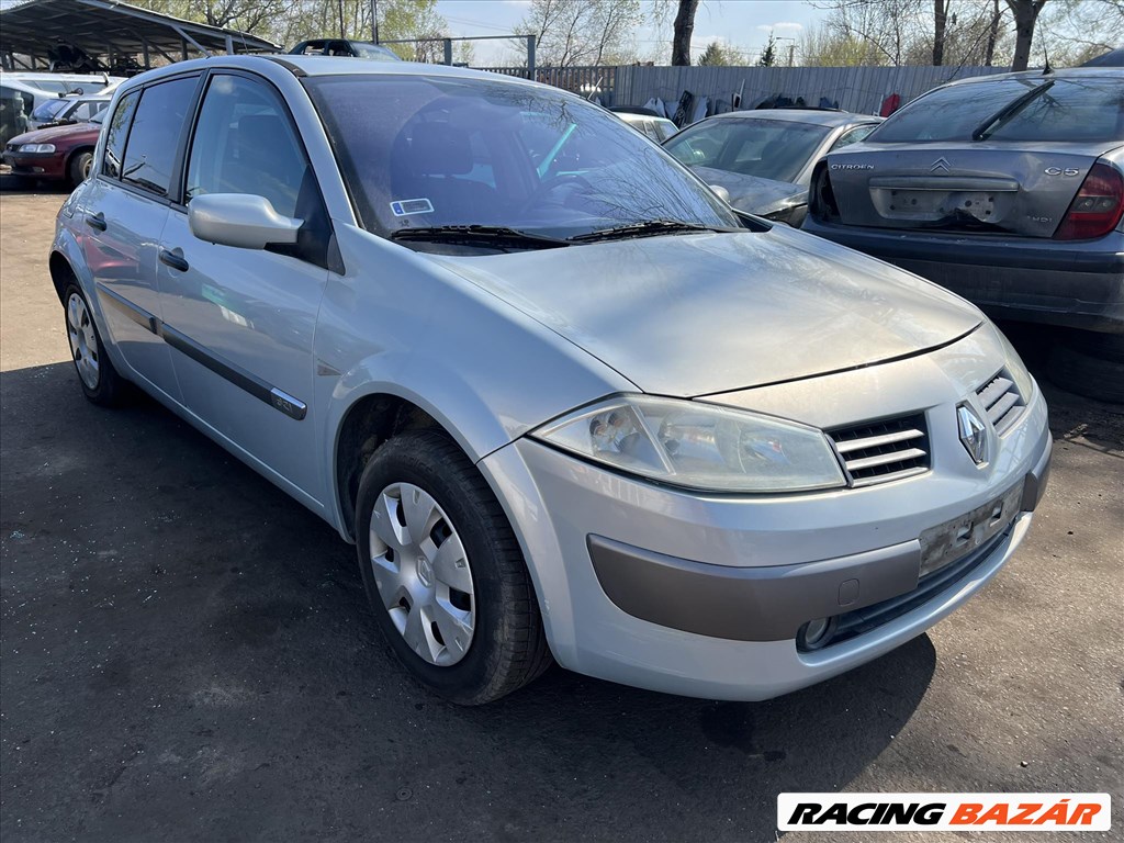 Renault Mégane II bontott alkatrészei 2. kép