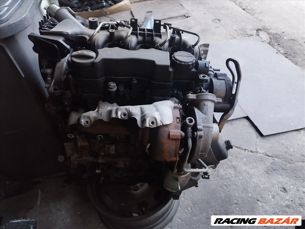 Peugeot 307 1.6hdi motor alkatresznek eladó  2. kép