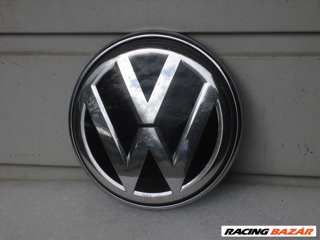 VW Passat CC Gyári Díszrács Embléma Távolságtartós 3C8853347A 2012-től 1. kép