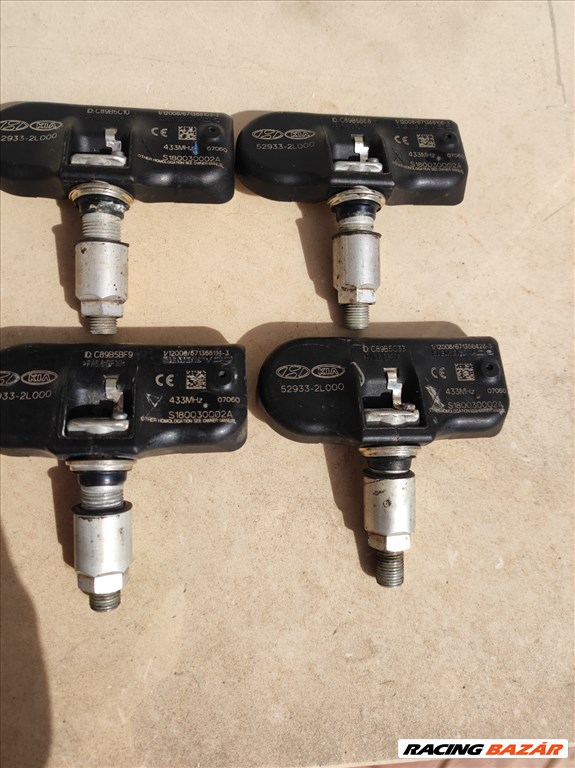 Hyundai Kia gyári TPMS set 52933b1100 1. kép