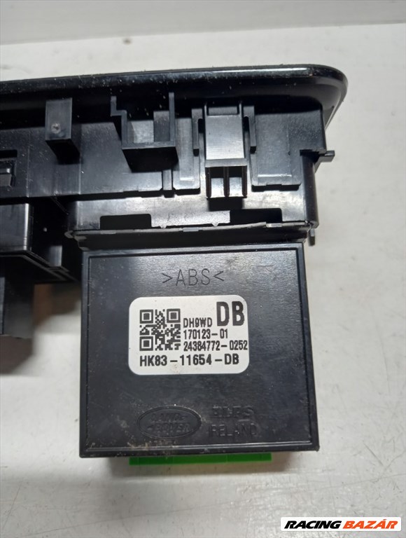 Jaguar F-Pace csomagtér ajtó nyitó kapcsoló hk8311654db 4. kép