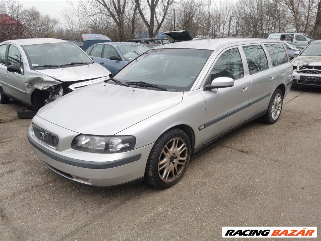 Volvo V70 2.4 D generátor  1. kép