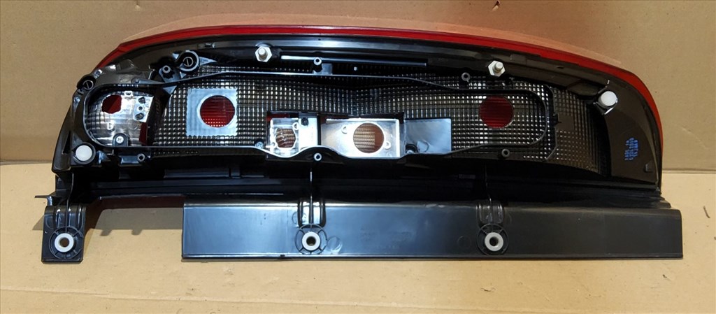 Fiat Doblo 2015-2022 utángyártott új, jobb hátsó lámpa, felnyíló csomagtérajtós kivitelhez 52044716 3. kép