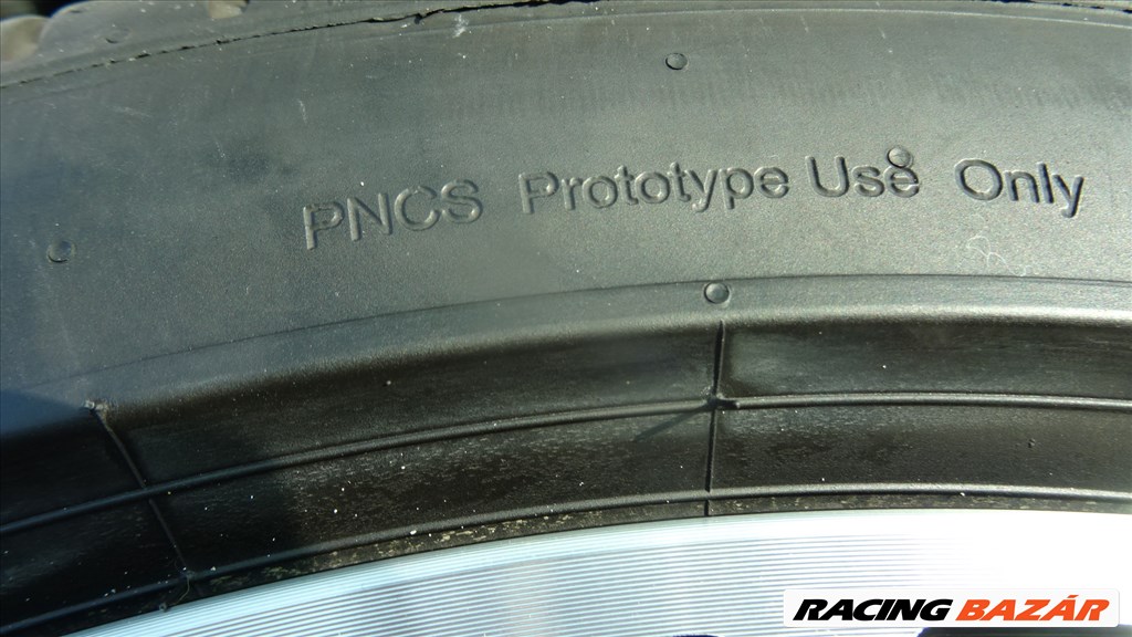 Hyundai Ioniq 6 újszerű alufelni nyárikerék Pirelli P-Zero 245/40ZR20 52910kl310 5. kép