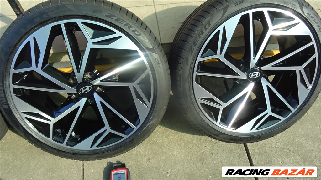 Hyundai Ioniq 6 újszerű alufelni nyárikerék Pirelli P-Zero 245/40ZR20 52910kl310 9. kép