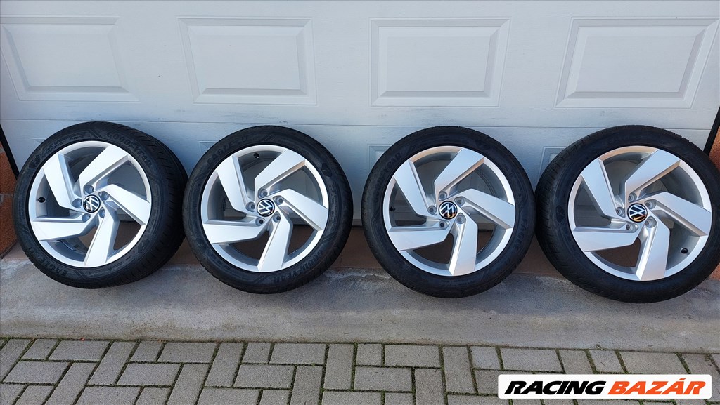 Gyári 17" VW Golf VIII.  /RICHMOND/ alufelni  nyári gumi  5. kép