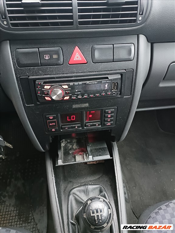 Audi A3 (8L) 1.9 TDI 3-5 ajtós beltéri elemek eladók asz19tdi arl19tdi 5. kép