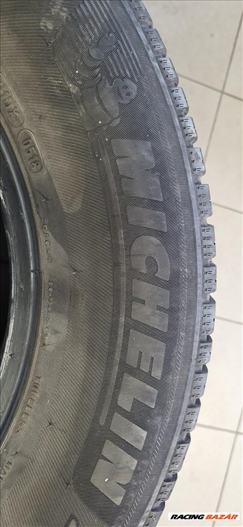  215/7016" újszerű Michelin négyévszakos gumi gumi 4. kép