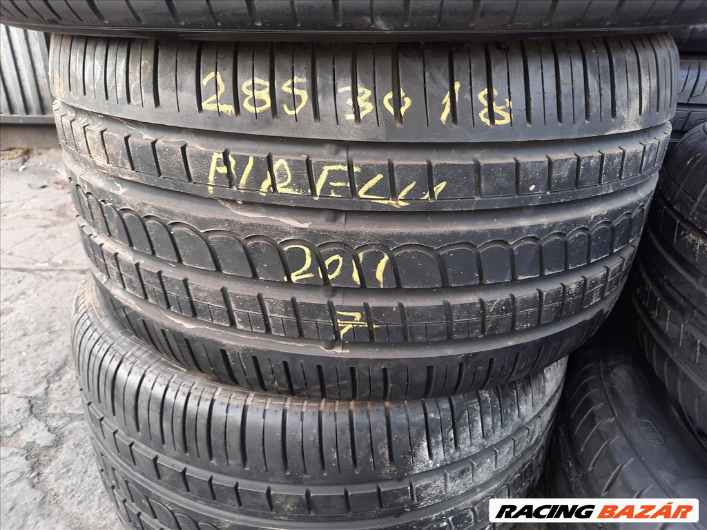  285/30/18"  Pirelli nyári gumi  1. kép