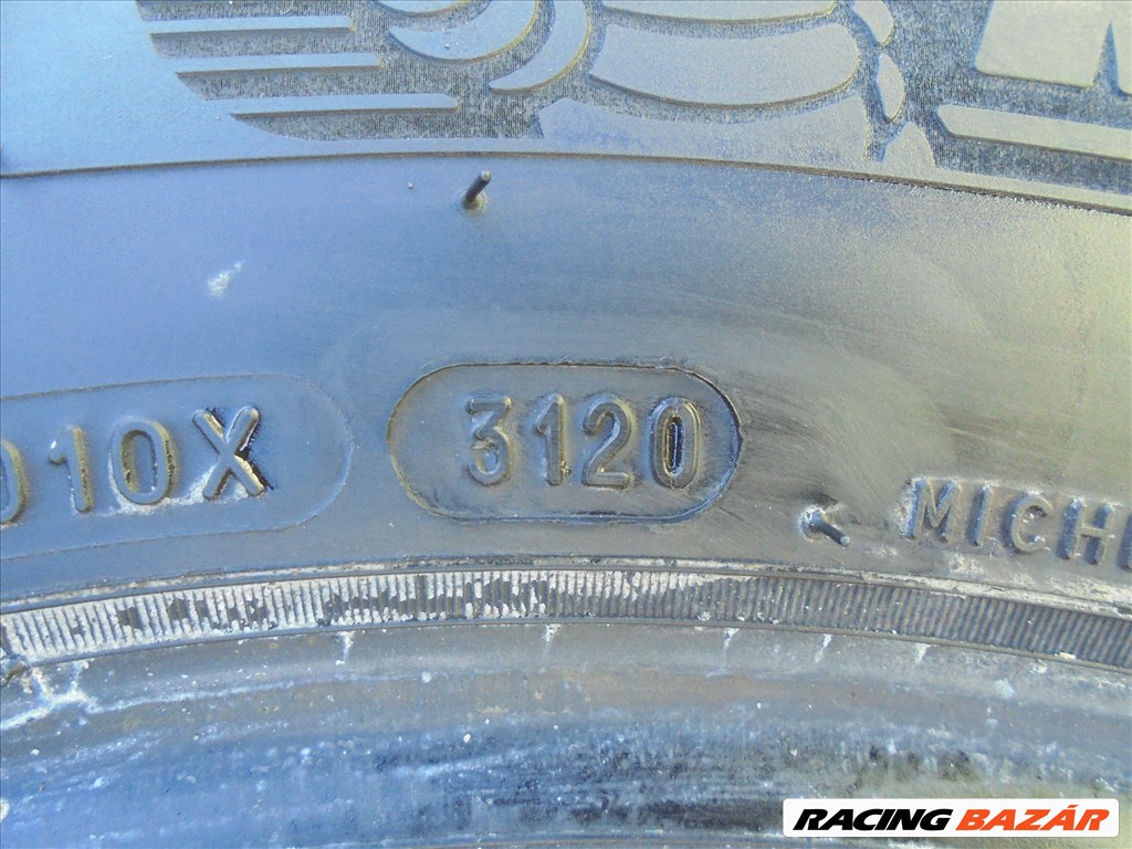 225/60 R 18" újszerű Michelin téli gumi ELADÓ 5. kép