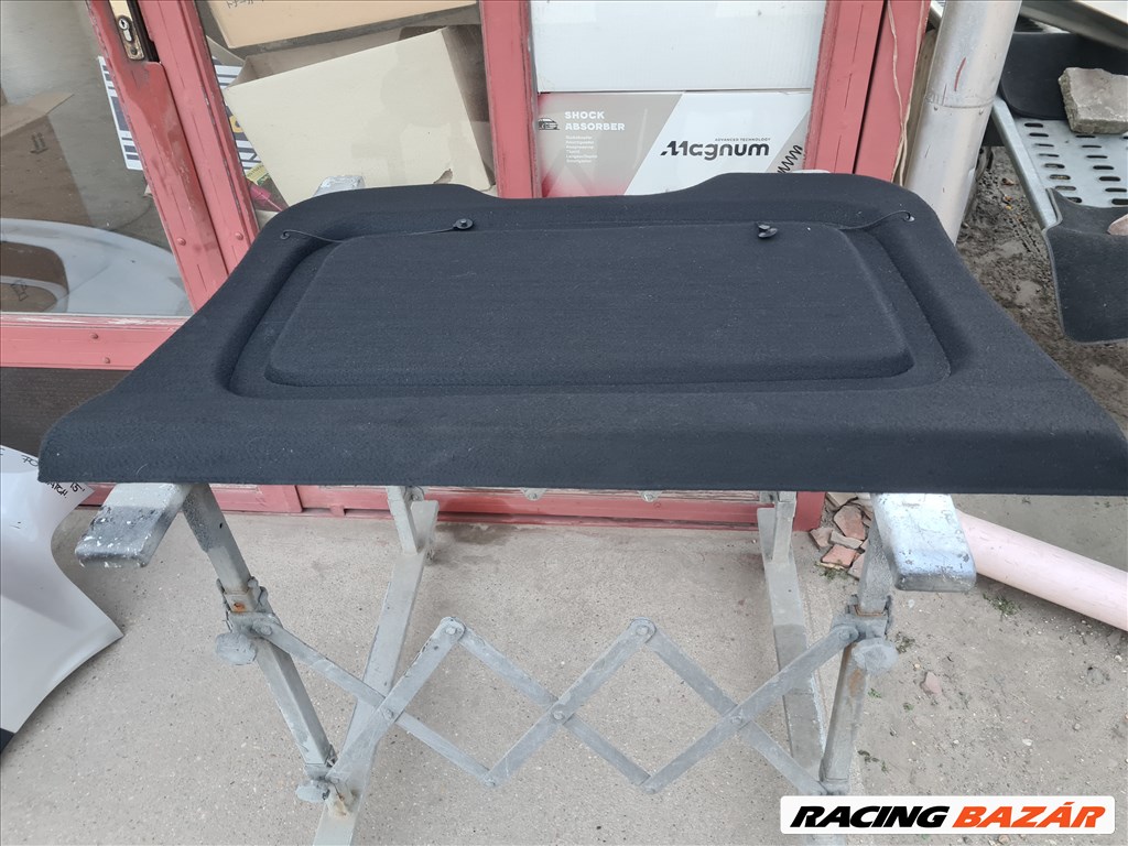 Ford Focus Mk3 hatchback kalaptartó  2. kép