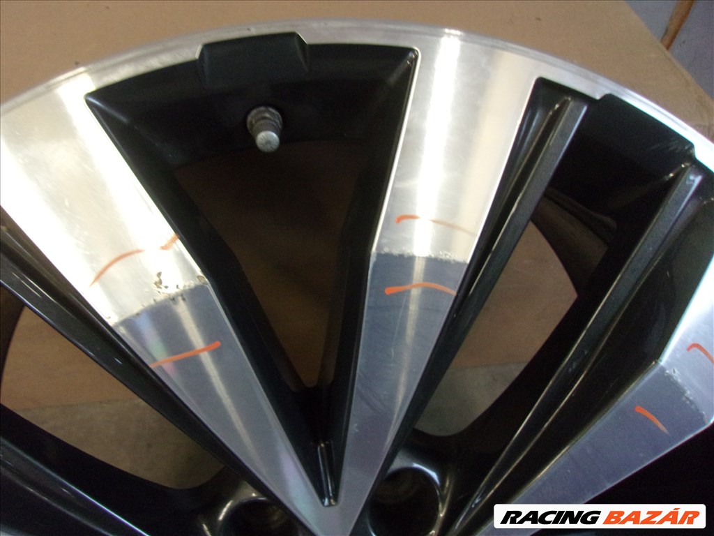 Gyári alufelni VW Amarok 20x8ET43   2H6601025F 2. kép
