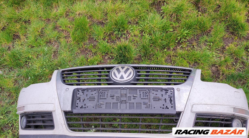 Volkswagen Passat B6 első lökhárító , LB9A , 4 radaros, beparkolós, távolságtartó szenzoros 1. kép