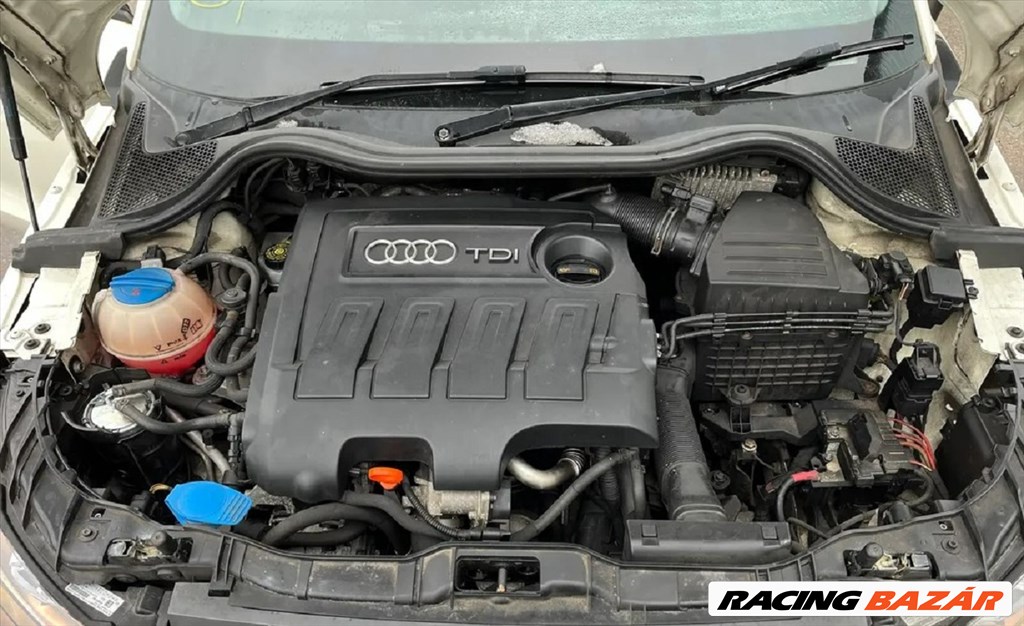 Audi A1 (8X) bontott alkatrészei 3. kép