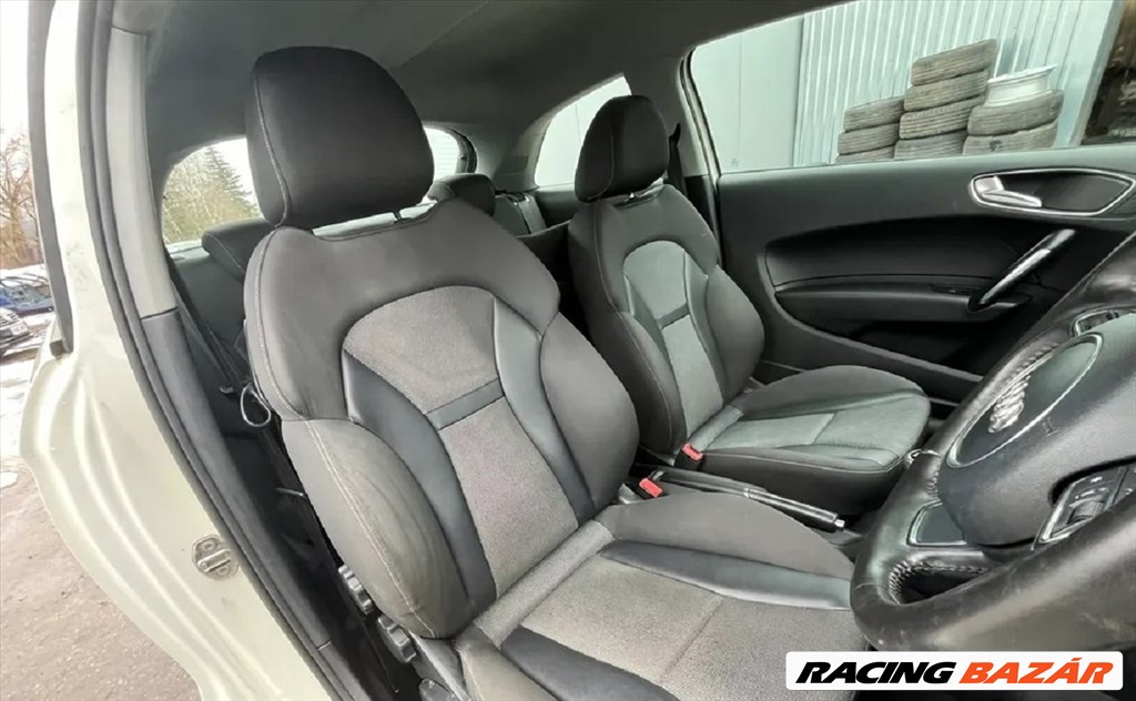 Audi A1 (8X) bontott alkatrészei 5. kép