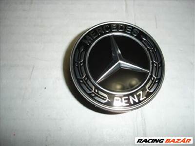 Mercedes C-osztály W205 géptető embléma  0008173305