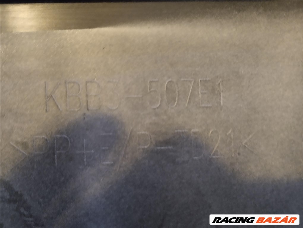 Mazda CX-90 Díszrács felső borítás.KBB3507E1. 5. kép