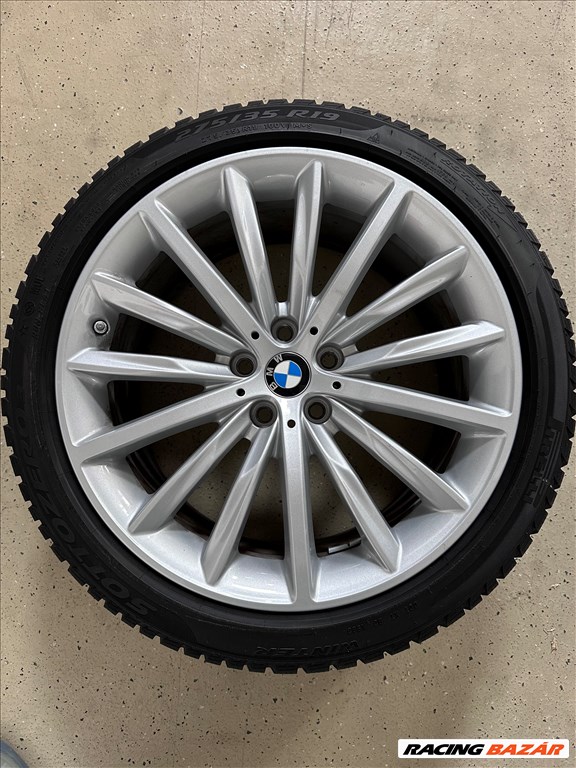 Gyári 5-ös BMW 19" újszerű alufelni, rajta elől 245/40, hátul 275/35 Pirelli téli gumi 1. kép