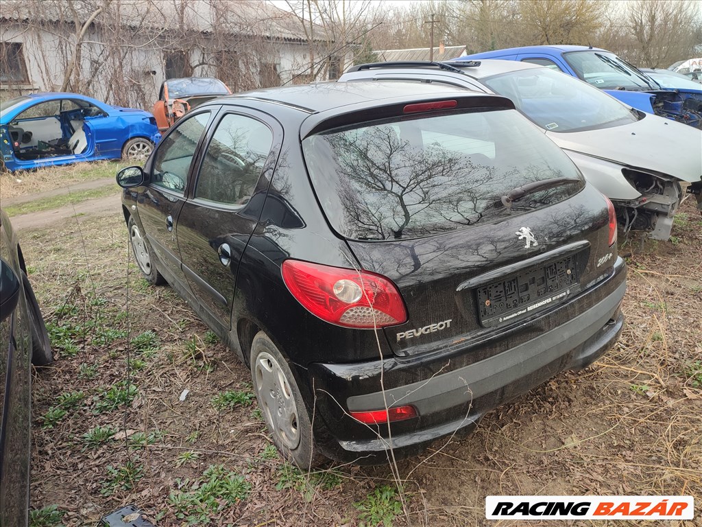 Peugeot 206+ 1.4 8v összes alkatrésze fekete 4. kép