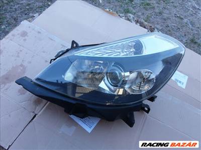 Renault Clio III bal első fényszóró, lámpa 8200261610