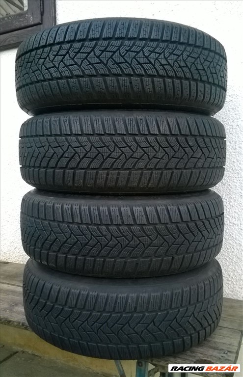 Eladó 4db 16-os 5x114.3-as Kia,Hyundai,Mitsubishi,stb lemezfelni 205/60R16 Dunlop téli gumival  2. kép