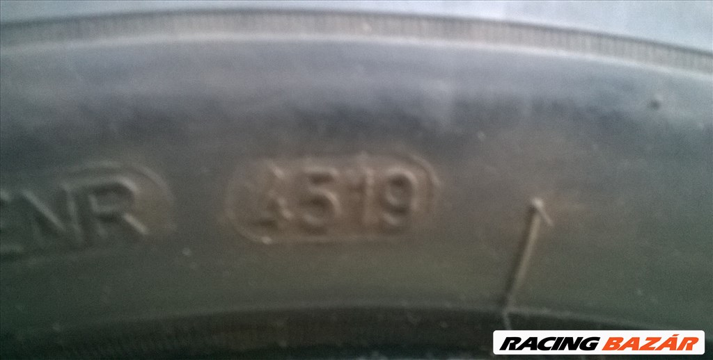 Eladó 4db 16-os 5x114.3-as Kia,Hyundai,Mitsubishi,stb lemezfelni 205/60R16 Dunlop téli gumival  4. kép