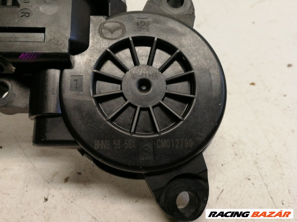 Mazda 3 (BM) jobb elsõ ablakemelõ motor 3. kép