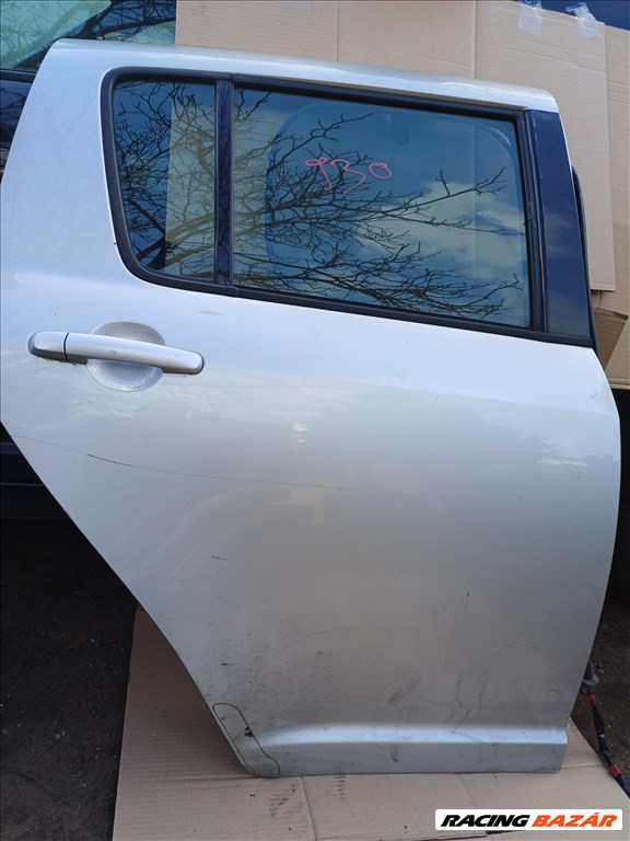 Suzuki Swift V jobb hátsó ajtó 1. kép