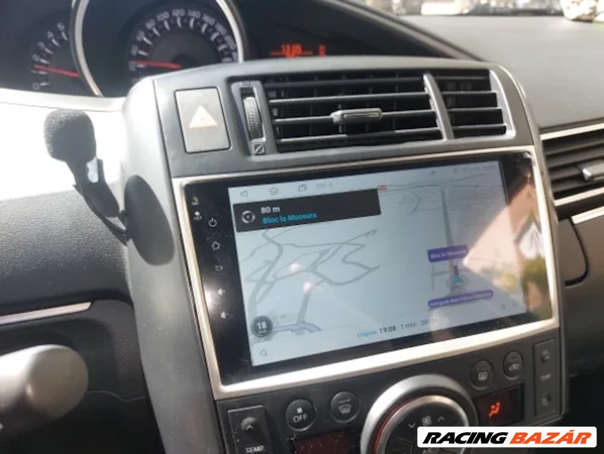 Toyota Verso CarPlay Android Multimédia GPS Navigáció Fejegység Rádió Tolatókamerával 2. kép