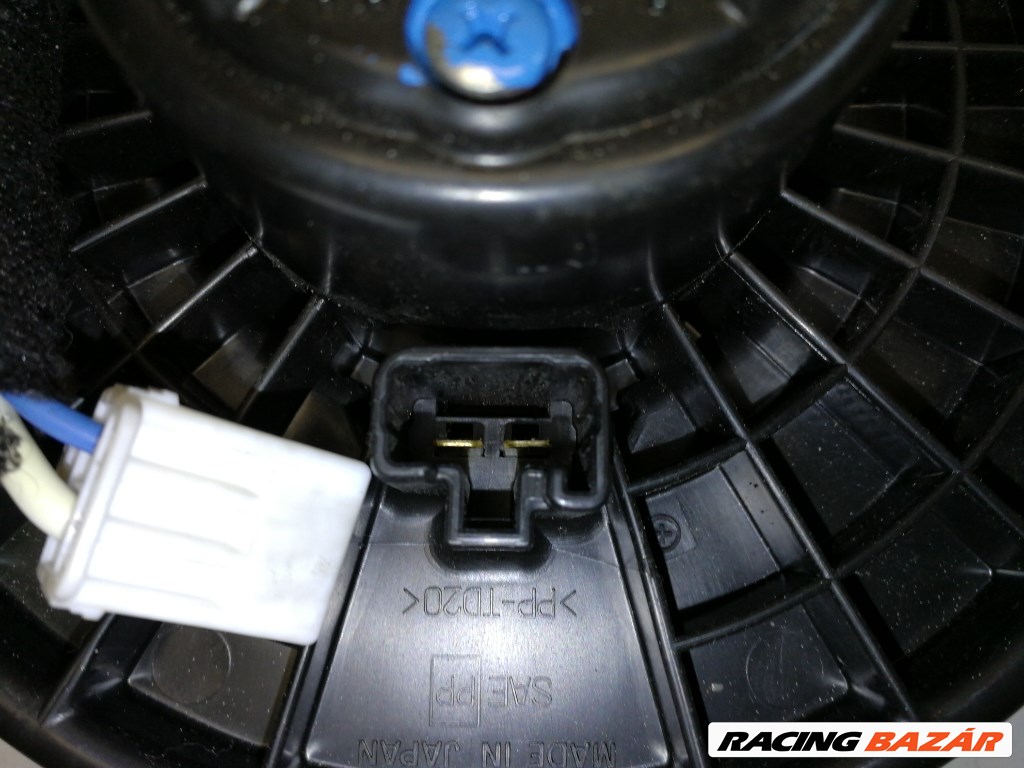 Mazda 3 (BM) fûtõmotor klímás HB111BJS7 4. kép