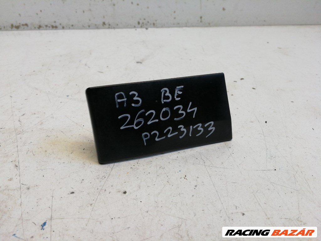 Audi A3 (8P) bal elsõ sárvédõ díszléc 8P0853991B 1. kép