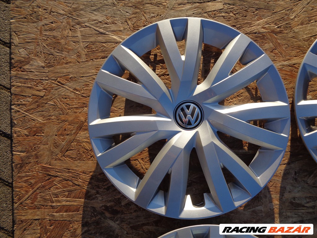 VW Golf 7 dísztárcsa 16-os újszerű állapotban eladó. 2. kép