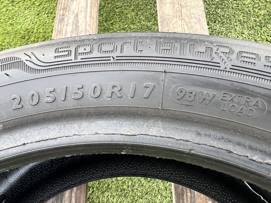 205/50 R17 Dunlop SportBlueResponse nyári gumi 6mm 6. kép